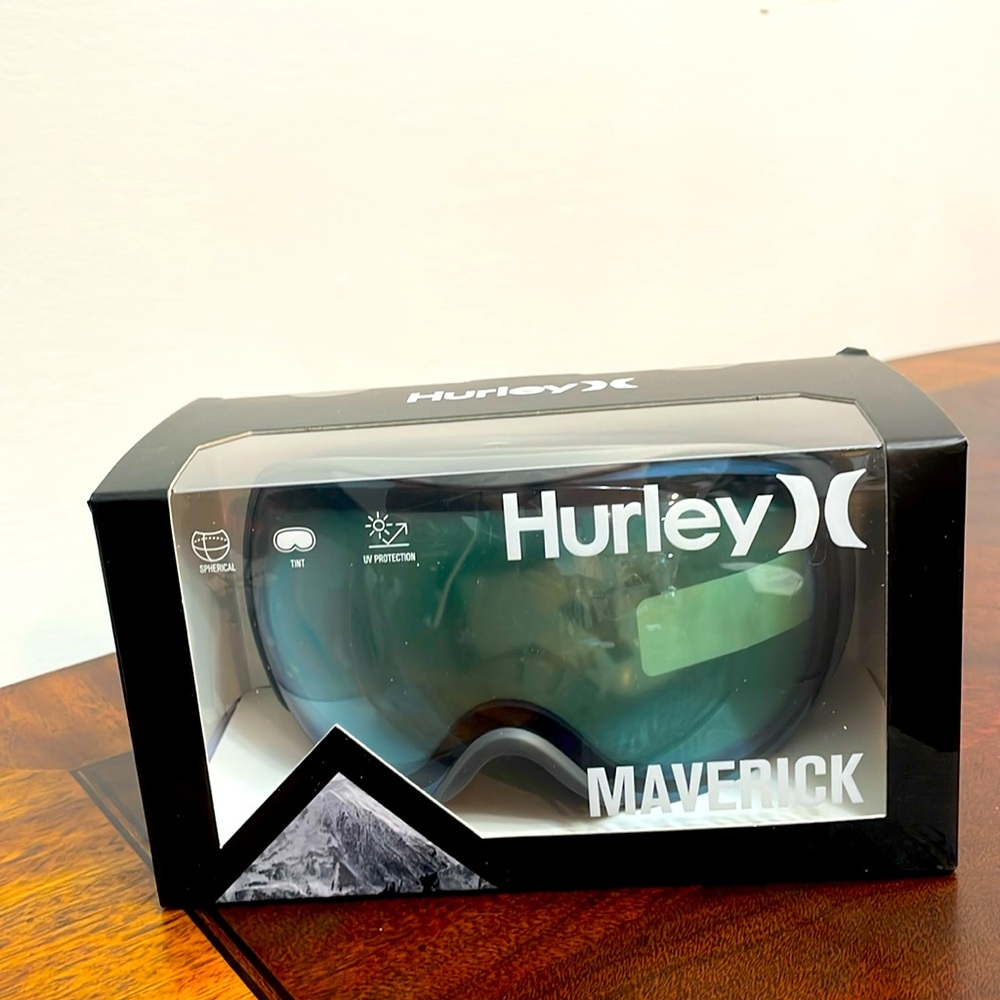 New Hurley Maverick Snow Goggles